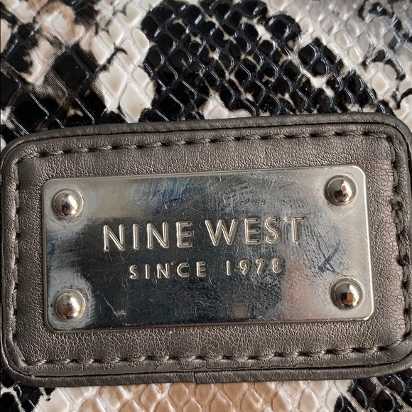 Nine West Wallet/clutch with removable strap - Picture 2 of 9